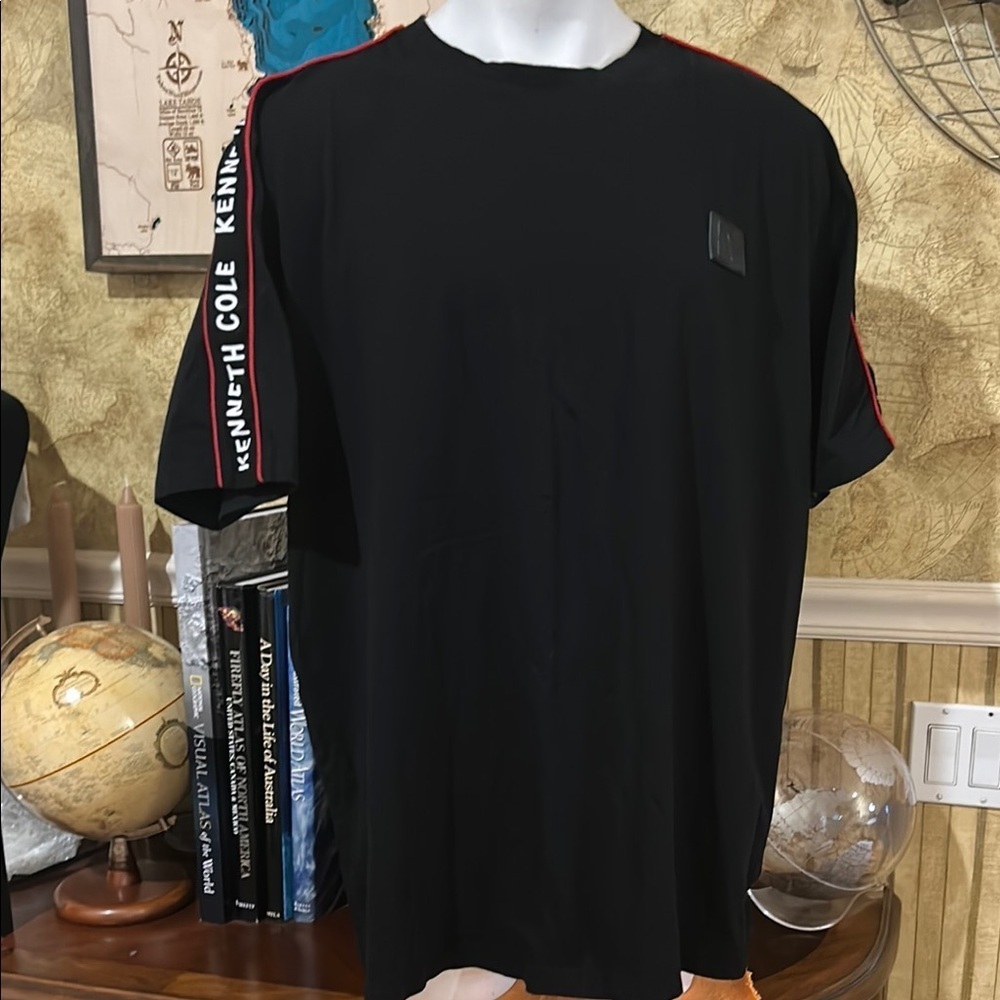 Kenneth Cole New York Black and Red Short Sleeve Tee